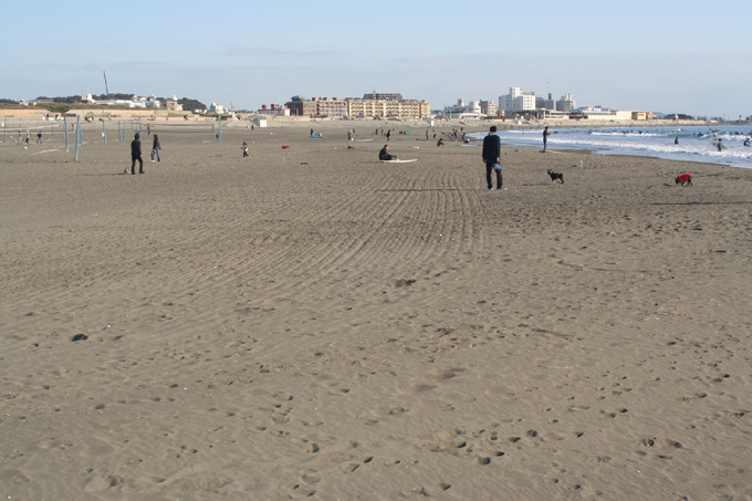 2BW(広い砂浜=楽浜=良い波/湘南茅ヶ崎海岸侵食 現状5) _f0089978_1712357.jpg