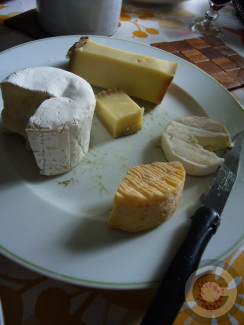 ■日曜日の友達宅での昼食(パリ)_a0014299_9255545.jpg