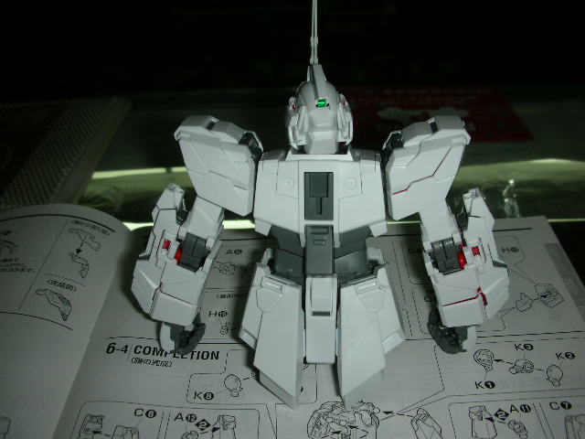 バンダイ　MG ユニコーンガンダム Ver.Ka製作３日目_f0141903_1914586.jpg