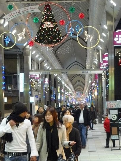 夜にはまだ…(「街でクリスマスを拾おう」２００７に参加してます）_f0004019_20313110.jpg