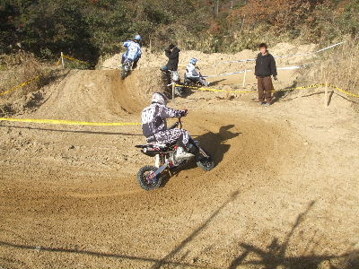 ミニモトスーパークロス（MiniMoto SX）最終戦　その２_e0055880_22155571.jpg