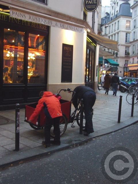 ■街角の自転車（パリ）_a0008105_10594988.jpg