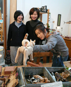 『きぼりまみれ展2』笑顔をいっぱいありがとうございました！_a0017350_1442516.jpg
