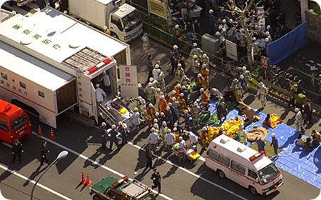 神経ガスによるマインドコントロール 3 地下鉄「サリン」事件_c0139575_6133369.jpg