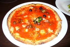 ＰＩＺＺＥＲＩＡ ＩＣＨＩＲＯＴＥＩ_f0059671_2365733.jpg