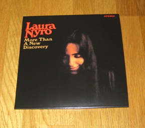 LAURA NYRO / THE FIRST SONGS （紙ジャケ）_b0079504_2212362.jpg