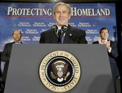 「独立国」のフリをしているだけのあわれな米英(イルミナティ)のドレイの群れ_c0139575_1295092.jpg