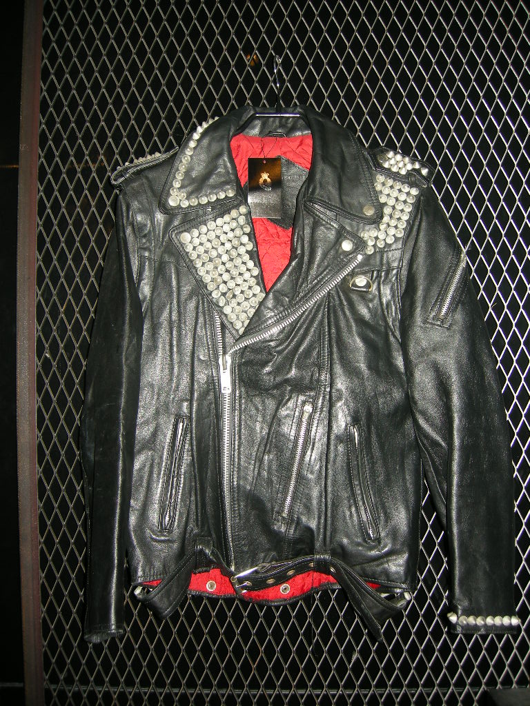 USED STUDS CUSTOM RIDERS_c0076243_20404698.jpg