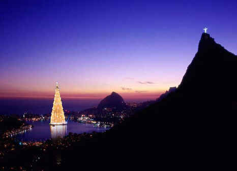 世界最大のクリスマスツリーはRio de Janeiro(BRASIL)に♪_b0032617_11455229.jpg