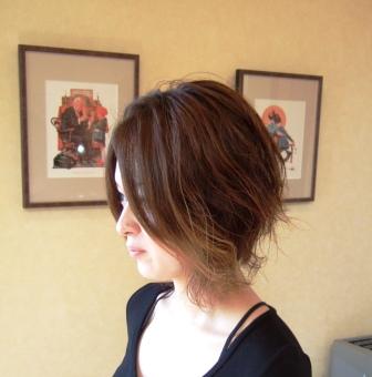 前下がりボブ　パーマヘアー_f0052744_8105030.jpg