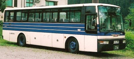 高原バスが行く_e0030537_2441875.jpg