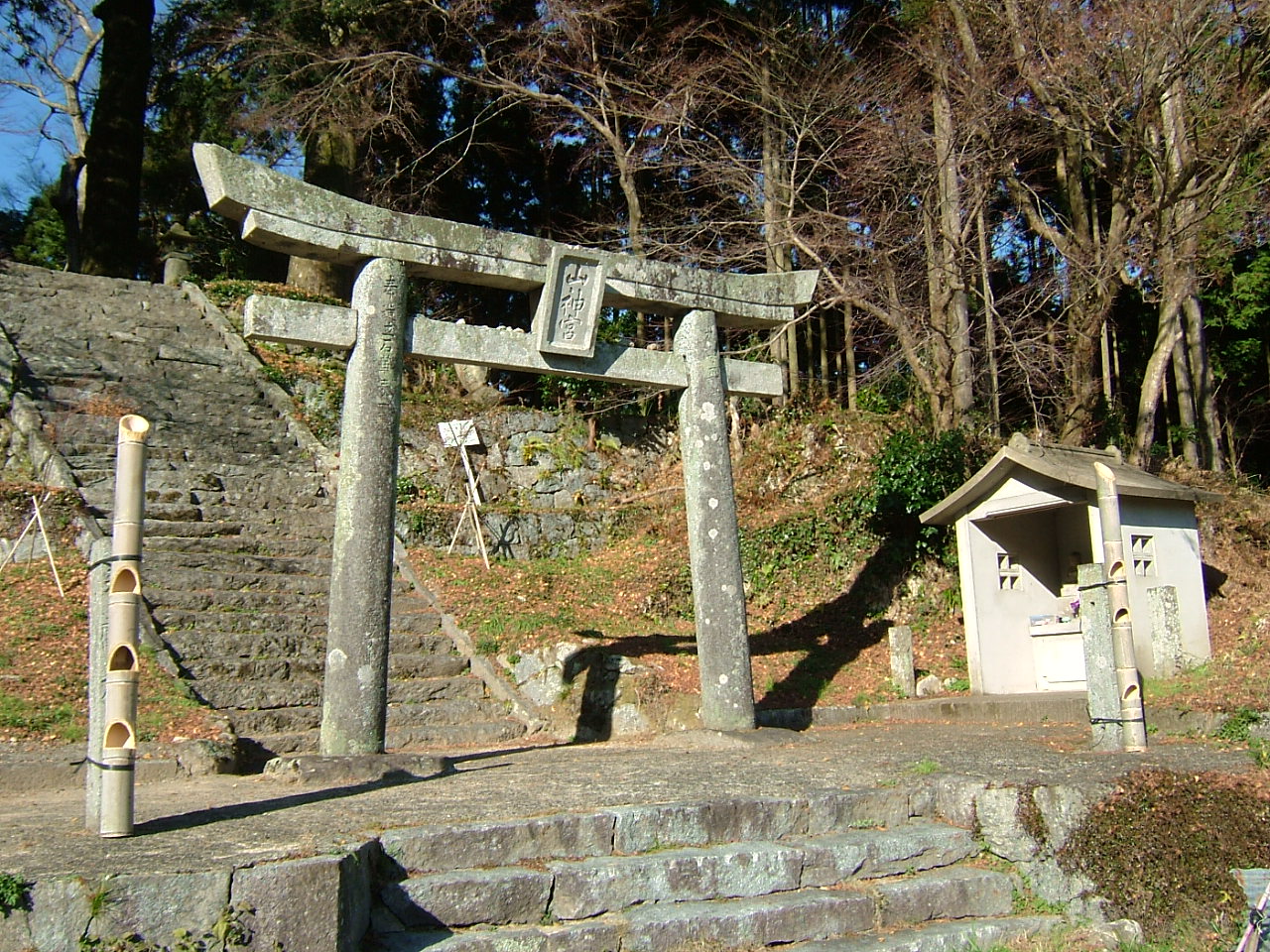 A Mountain Shrine_c0110677_16575656.jpg