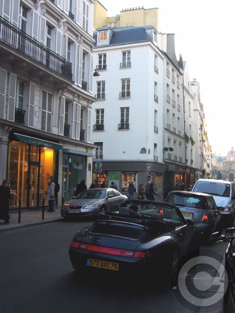 ■街角の車（パリ）_a0008105_1035578.jpg