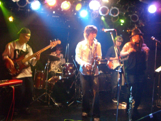 Last Man Blowin\'＠渋谷乙ーキノトー_a0088007_23272873.jpg