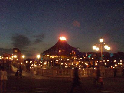 e0106098_0245715.jpg