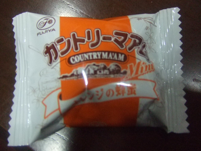 カントリーマアム オレンジの蜂蜜_f0076001_169364.jpg