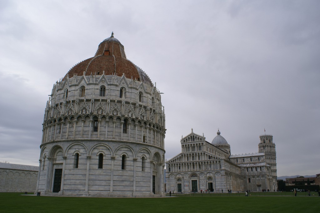 斜塔。　in Pisa, Lucca_c0105551_944433.jpg