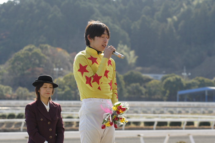 小林靖幸騎手、送別セレモニー_a0077663_1816969.jpg