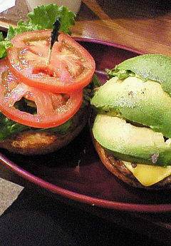KUA`AINA(クアアイナ)丸ビル店_c0152767_22345562.jpg