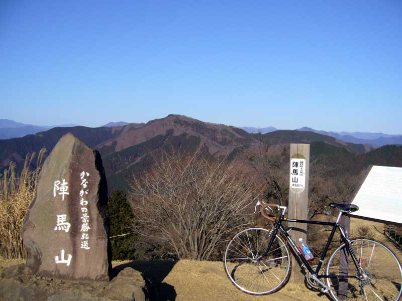 自転車で陣馬山_d0014748_1742118.jpg