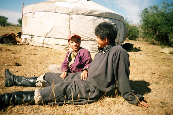 民族衣装 モンゴルの草原で眠るような話