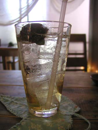カフェ9チェア自家製・梅シロップ ペリエ割り_f0053279_16165765.jpg