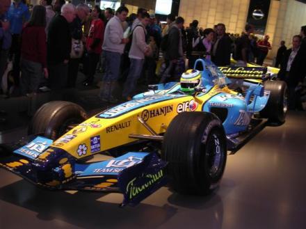 Renault F1　Song_e0016709_2265363.jpg