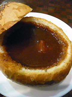 箱根駅伝名物　温泉シチューパン_c0053520_21253813.jpg
