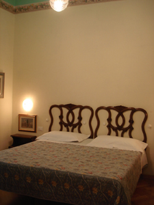 良心価格の人気B&B「カーサ・チマブーエ」_f0106597_6215121.jpg