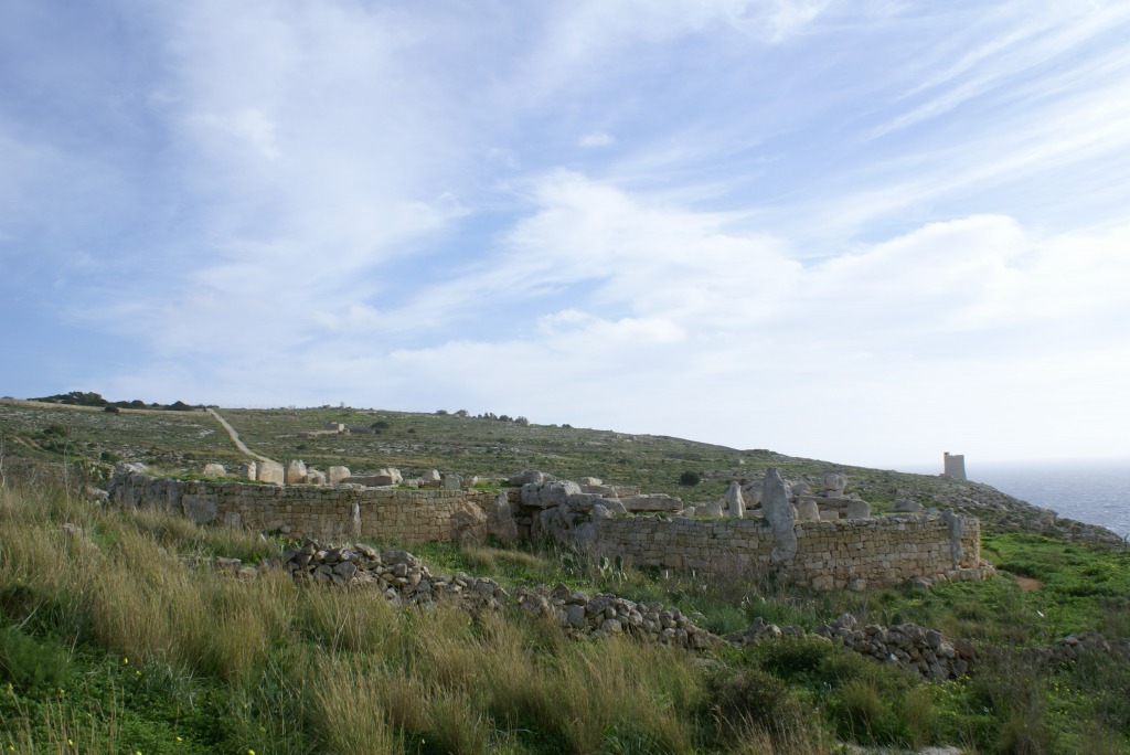 マルタバスでの島巡り。　in Malta_c0105551_10241533.jpg