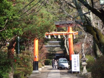 世界文化遺産で日本最古の神社建築：宇治上神社_f0120102_10203272.jpg