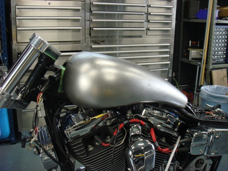 ダイナ タンク加工 : custom factory noys blog