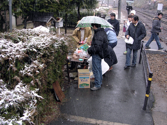 乗り鉄さん・撮り鉄さんと木次線の旅＜青春１８切符編＞_c0050380_19462671.jpg