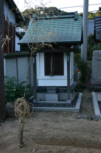 本願神社と白山神社_b0118987_951720.jpg