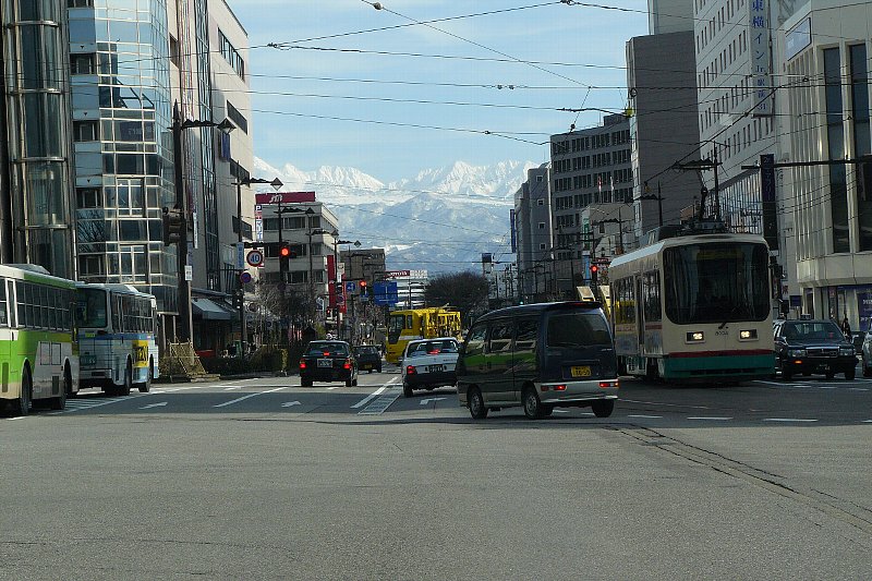 立山連峰が鮮やかなのに、お仕事・・・_a0096177_23364263.jpg