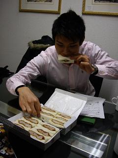 カツサンドに首ったけ!_f0042307_12173777.jpg
