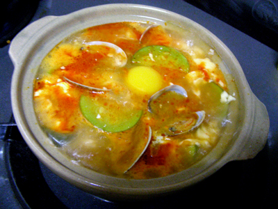 韓国の \'スントゥブチゲ\'(순두부찌개)_d0147062_11331367.jpg