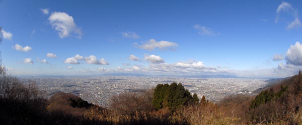 おおさか環状自然歩道　十三峠～高安山～上ノ太子_e0035757_12274236.jpg