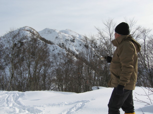 よれよれ独り登山隊！荒島岳（シャクナゲ平）へ行く_d0103314_22503990.jpg