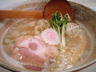 東成きんせい@玉造(大阪) ★★☆ (鶏白湯らーめん&和風醤油らーめん)_f0080612_11291435.jpg