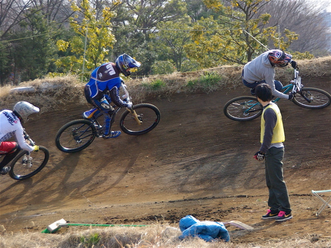 08JOSF緑山オープニングレースVOL3MTBエリートクラス予選~決勝の画像垂れ流し_b0065730_0131380.jpg