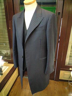 お客さまの洋服紹介です。_b0081010_15374857.jpg