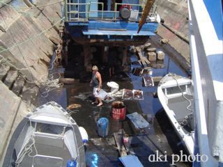 dock on boat_d0105454_1785748.jpg