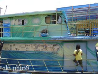 dock on boat_d0105454_179433.jpg