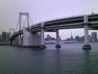 東京タワーが橋の下に見えます_b0116271_0221358.jpg