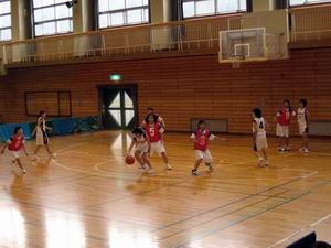 練習試合【女子バスケットボール】_d0010630_18505897.jpg