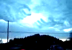 神の手の雲!なんかとってもいい気持ち♪ #246_e0068533_14134675.jpg