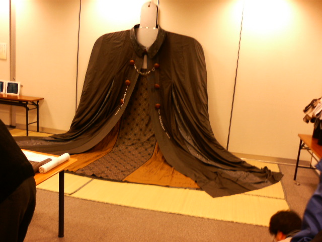 西郷どんのマント。_e0046190_0181442.jpg