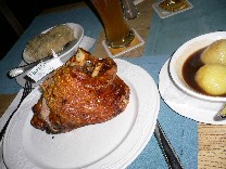 Schweinshaxe(シュヴァインスハクセ)_e0125766_22181512.jpg