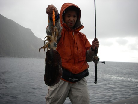 八丈島に潜む巨大アオリを求めて キャスティング釣果速報blog
